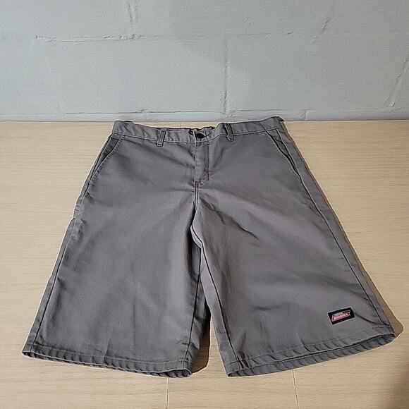 Genuine Dickies Flat Front Outdoor Active Work Bermuda Shorts gray Mens 32 - Picture 1 of 5